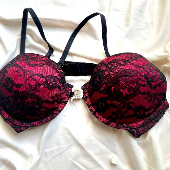 Bra with rhinestone heart bling Never worn 36C - Picture 1 of 2